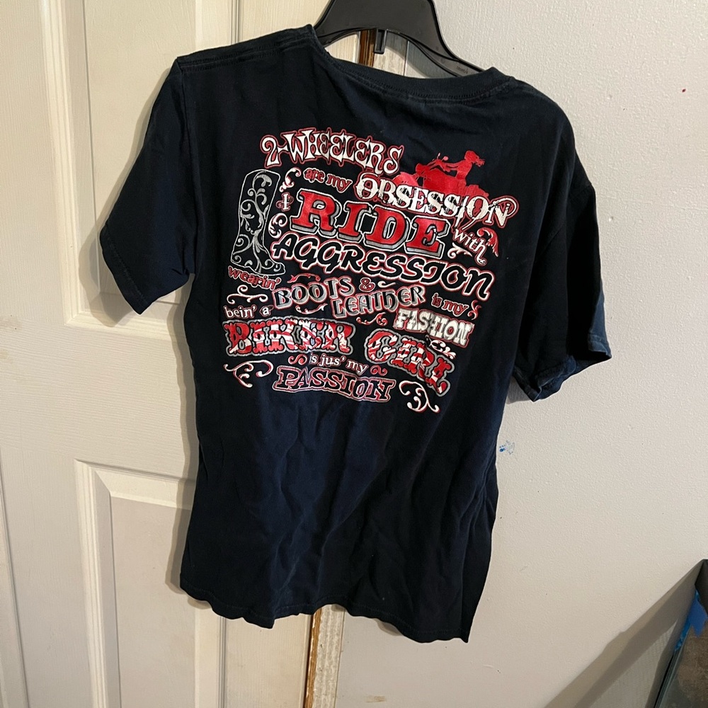 Not sure got the brand (you can use as a Mudding shirt)